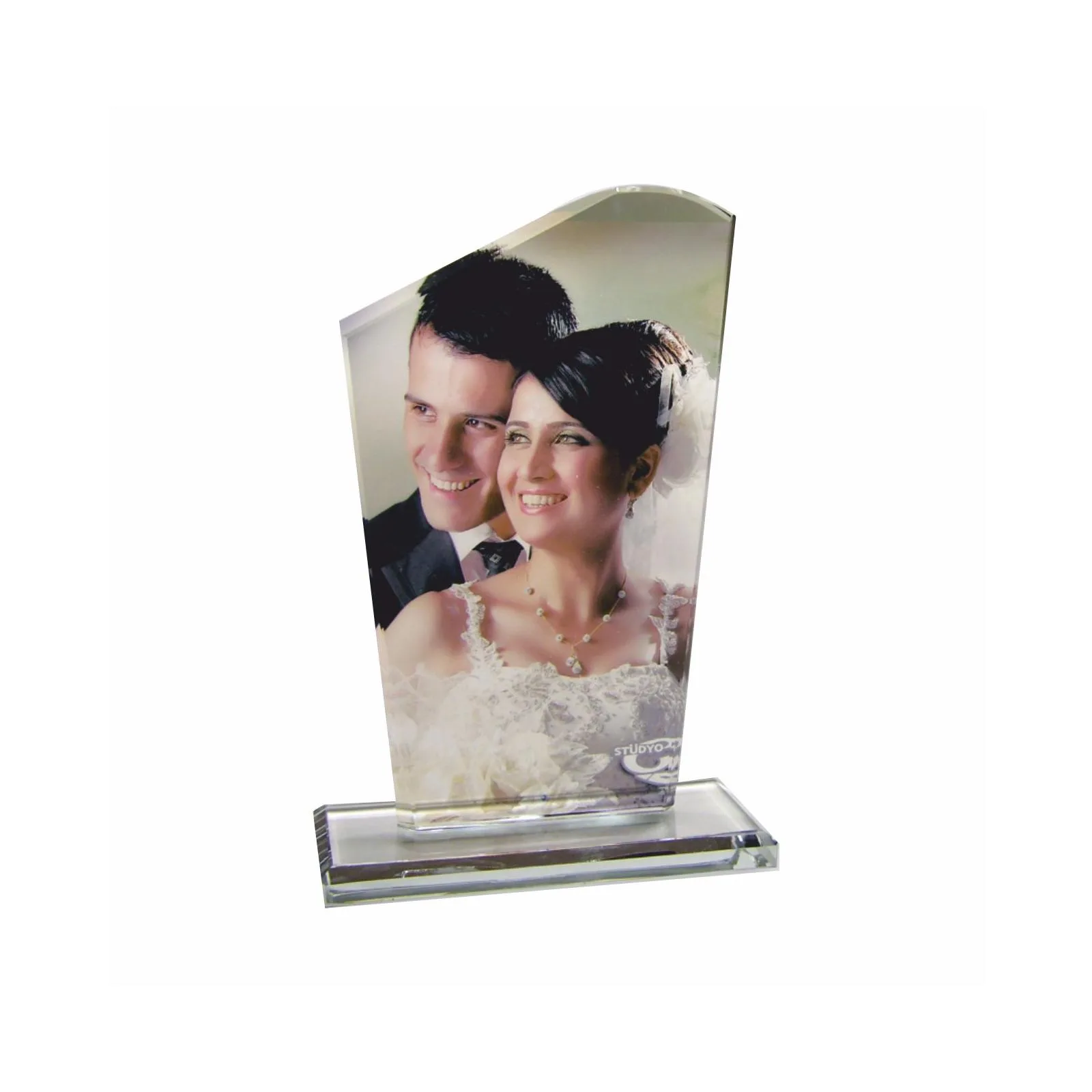 P134 Kristal Cam Plaket